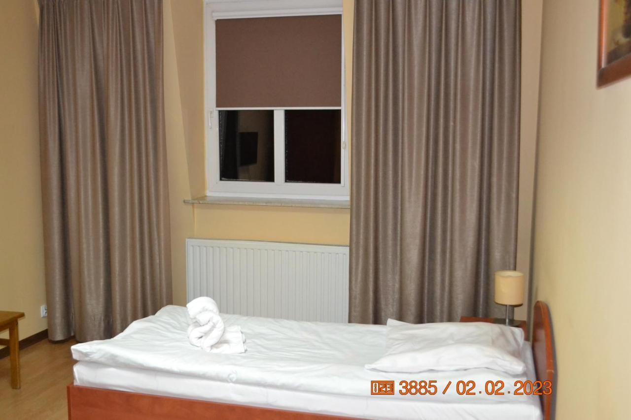 Hotel I Restauracja Jaskolka Alojzow Dış mekan fotoğraf